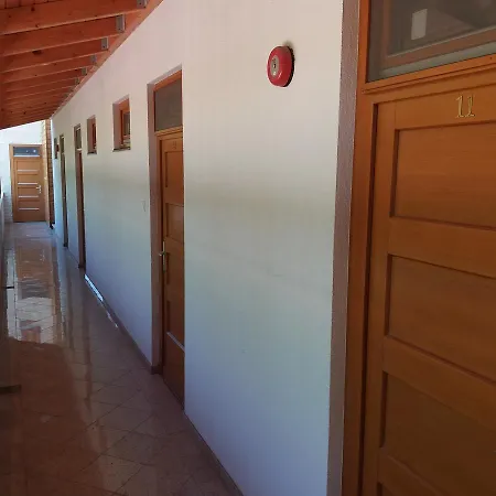 Hello Hansen Yacht Suites *